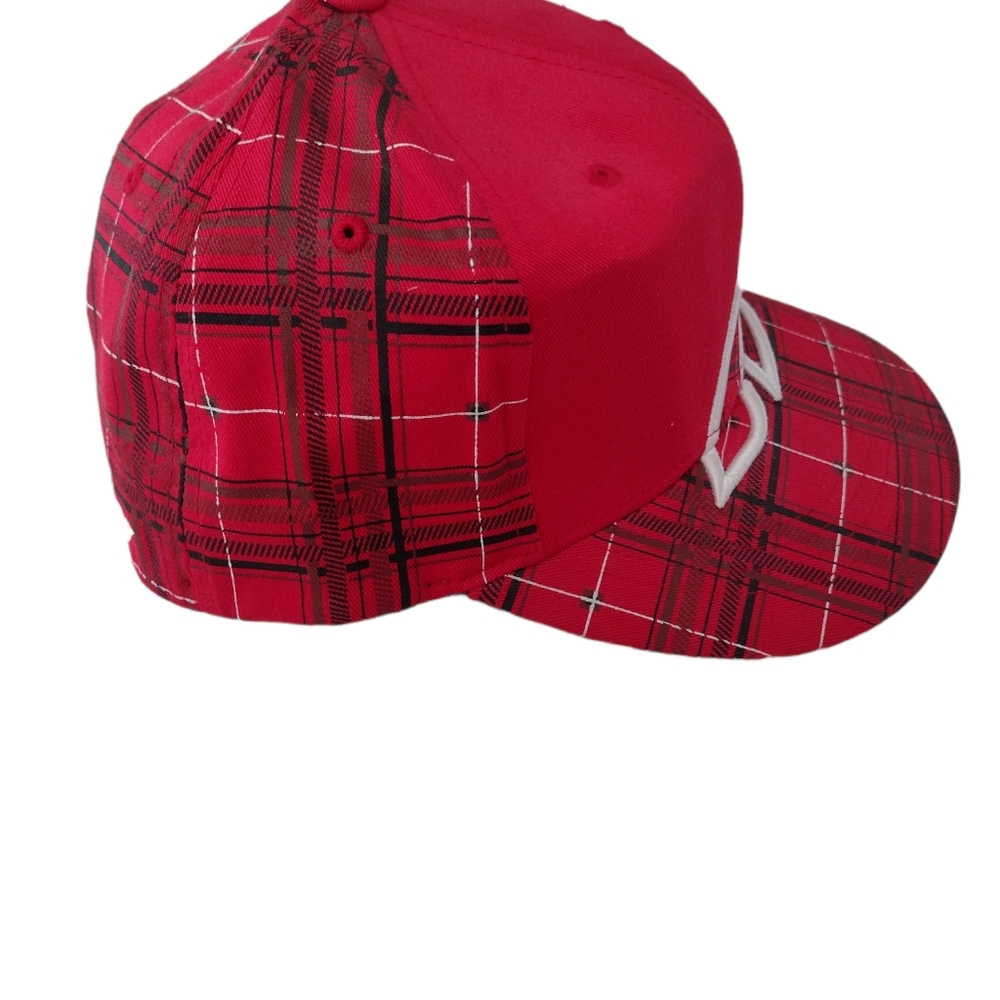 FLY NWT plaid Hat red. SM/MD. Flex fit. Never worn. 6 panel. - Picture 3 of 8